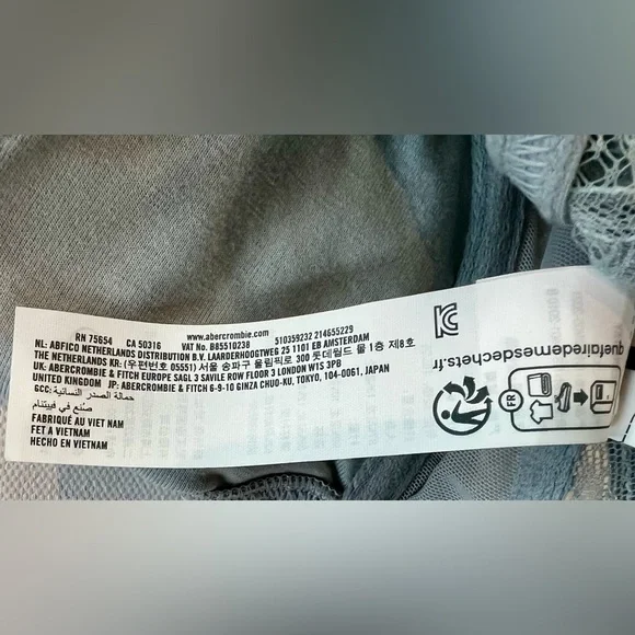 Gilly Hicks Lace Bustier in Soft Gray Floral Stitching Medium - Picture 9 of 9